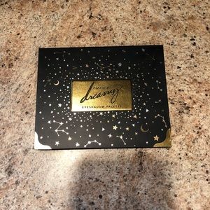 Nabla Dreamy Eyeshadow Palette